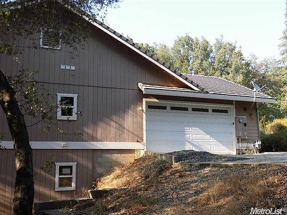 5th image of 105 Hidden Creek Dr