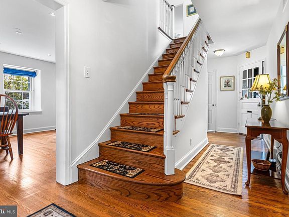 5th image of 3938 Netherfield Rd