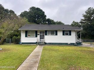 617 Larkspur Rd, Kinston, NC 28501