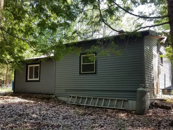7351 Hamilton Rd, Alpena, MI 49707