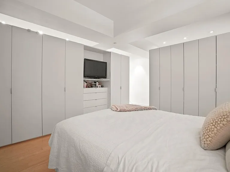 1313 Washington St #416 — Photo 15