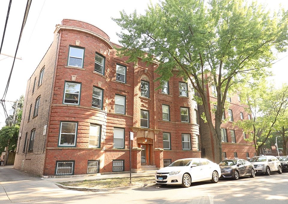 1st image of 1517 W Cornelia Ave #F2