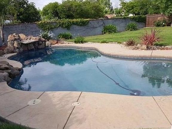 5th image of 8040 Elnora Ct