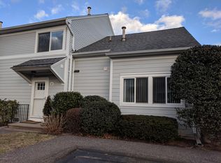 12 Whiffletree Way UNIT 12, Riverside, CT 06878