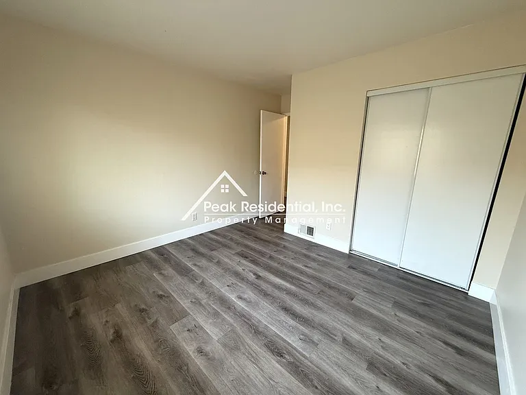 4525 Greenholme Dr #3 — Photo 12