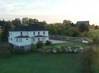 450 Valley View Dr, Britton, SD 57430