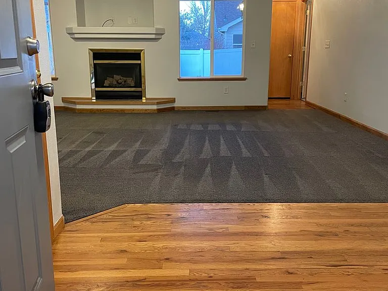 124 Rock Bridge Dr — Photo 3