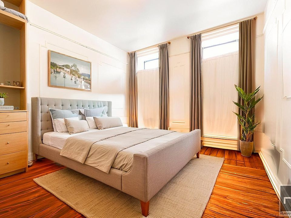 2nd image of 6 Brevoort Pl APT 1