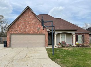 38380 Rue Chateau Ave, Gonzales, LA 70737