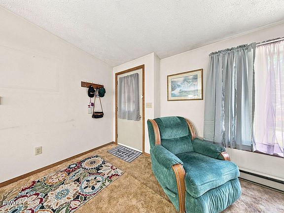 5th image of 147 Buck Run Dr