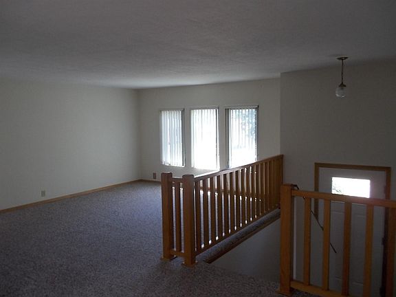 3rd image of 5020 W Thatcher Ln