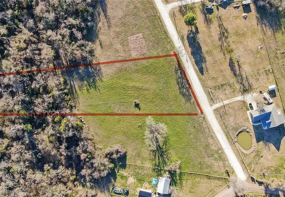 1st image of 253 Dewey Ln