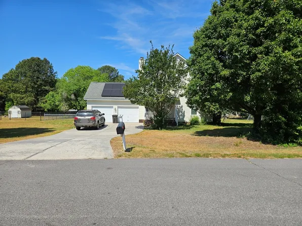 147 Fieldale Dr, Lillington, NC 27546