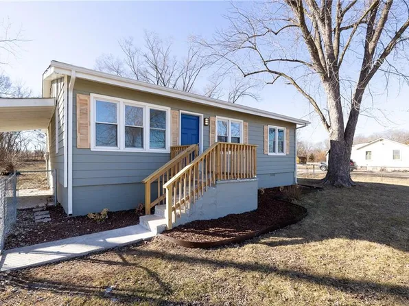 3328 S Selsa Rd, Independence, MO 64057