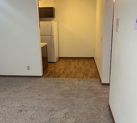 3rd image of 245 S 48th St APT 11