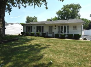 104 Inwood Dr, Joliet, IL 60435