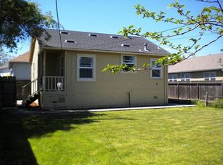 694 1/2 Petaluma Blvd N, Petaluma, CA 94952