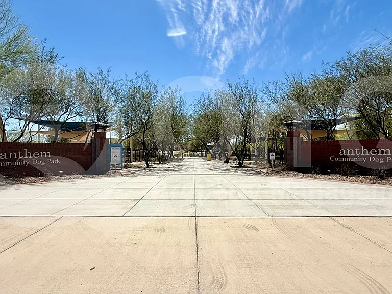 2901 N Daisy Dr — Photo 35
