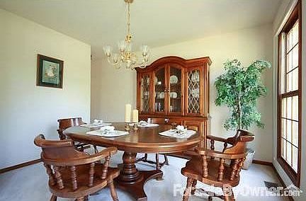 Dinning Rm 1st floor 11 feet by 14 feet