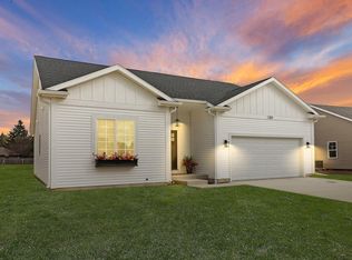 1203 Evergreen Dr, Delavan, WI 53115