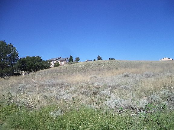 5th image of 815 S Harmony Dr