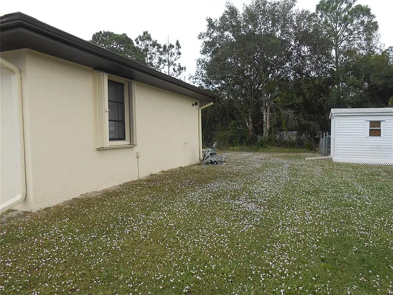 21239 Gaylord Ave — Photo 30