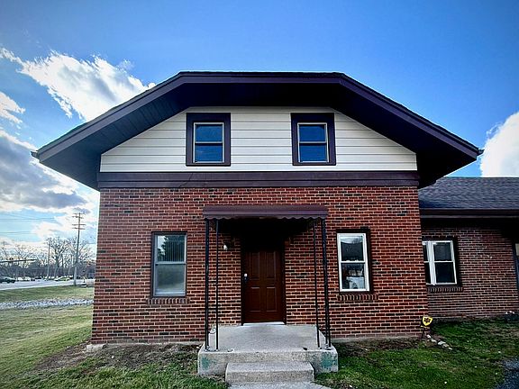 3rd image of 3778 N Custer Rd