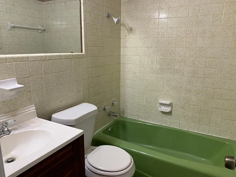 615 Bishop Dr — Photo 19
