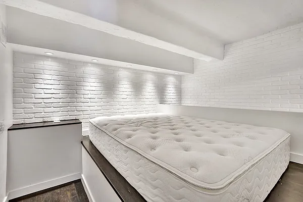 Rented by Corcoran | media 35