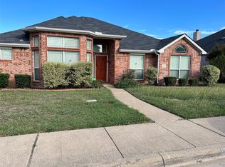 1030 Mansfield Ln, Duncanville, TX 75137