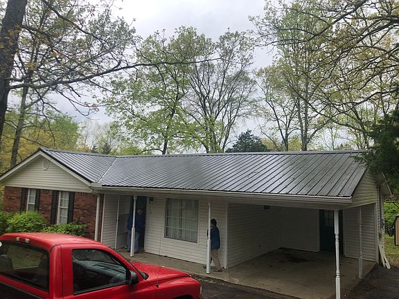 5th image of 310 Westwood Acres Dr