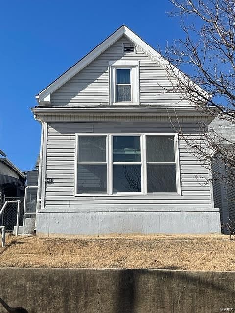 1st image of 4545 Newport Ave
