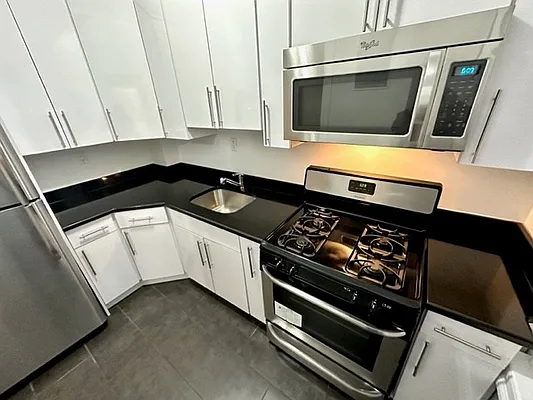 Rented by LRGNY Group, Inc. | media 5
