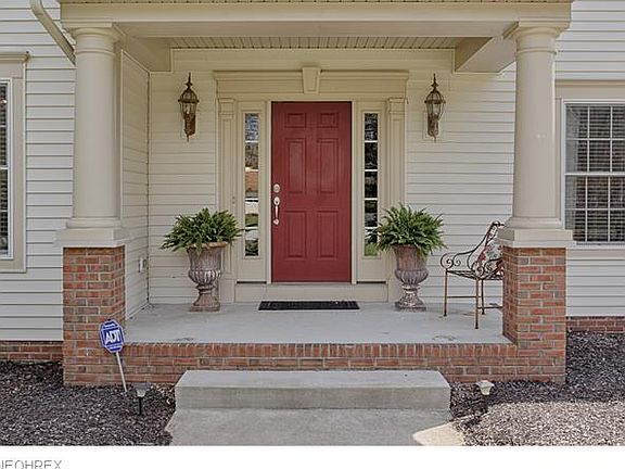 2nd image of 7519 Valerie Ln