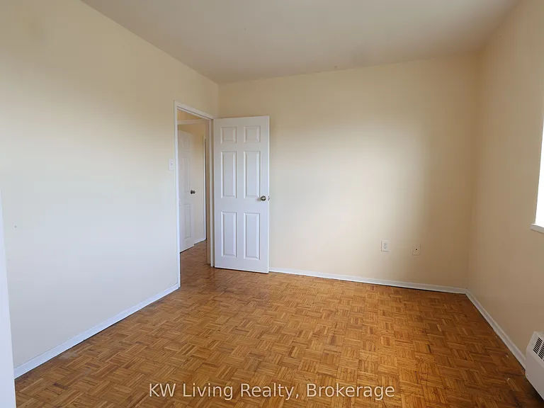 480 Lakeshore Rd E #301 — Photo 24