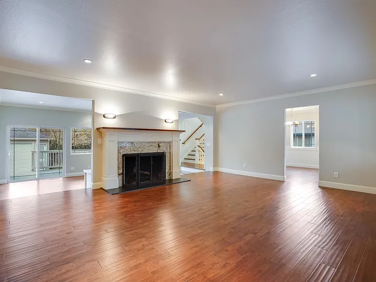 1262 Edgewood Rd — Photo 12