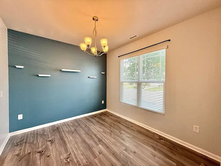 88 Liam St — Photo 3