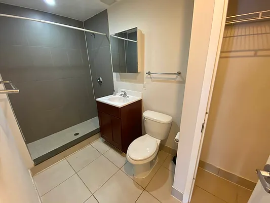 Rented by Bohemia Realty Group | media 27