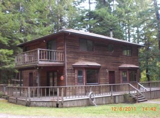 3461 Greenwood Heights Dr, Kneeland, CA 95549