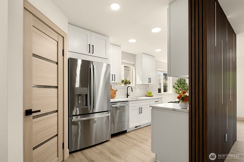 3rd image of 8815 133rd Street Ct E