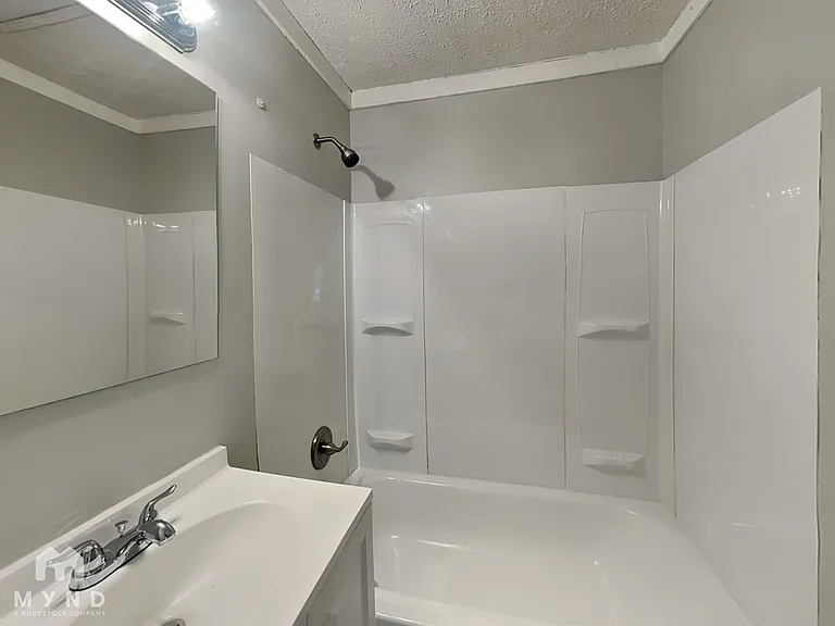 4484 Bonnie Glen Ct — Photo 13