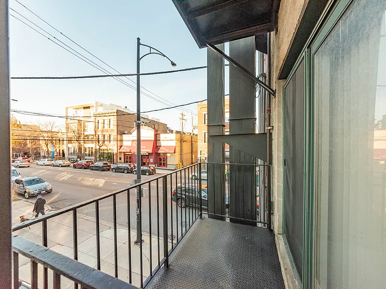 7000 N Damen Ave #3 — Photo 8