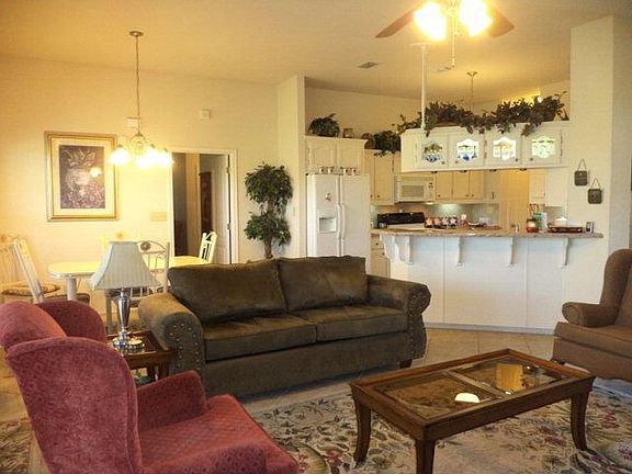 2nd image of 3408 Lonny Ln