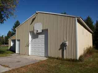 5106 River Rd N, Boyne Falls, MI 49713