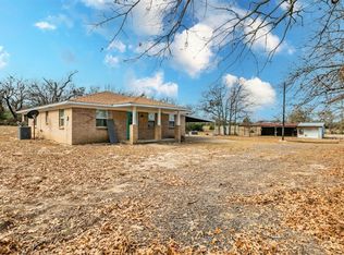 1310 S State Highway 75, Buffalo, TX 75831