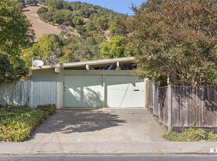 690 Cedarberry Ln, San Rafael, CA 94903