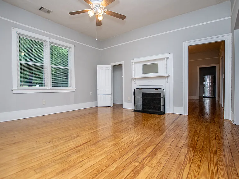 1818 Taylor Ave — Photo 13