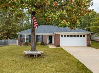 66 Park Ridge Dr, Maumelle, AR 72113