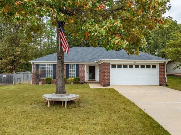 66 Park Ridge Dr, Maumelle, AR 72113
