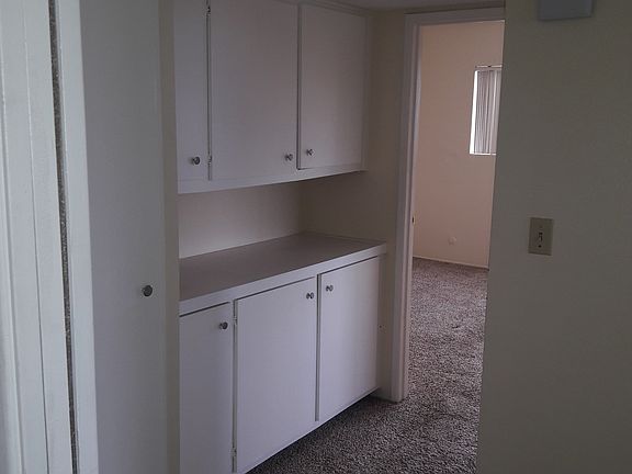 5th image of 4424 Mississippi St APT 14